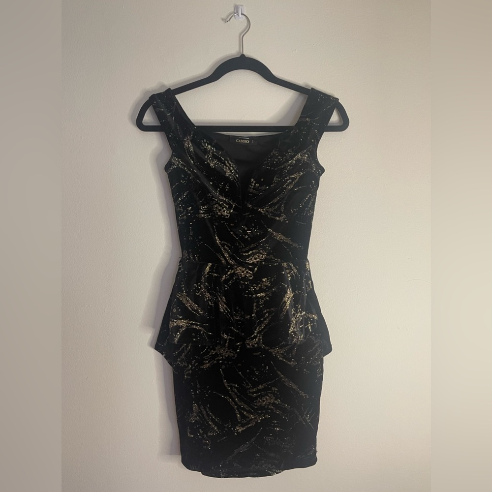 Party dress. Size S.